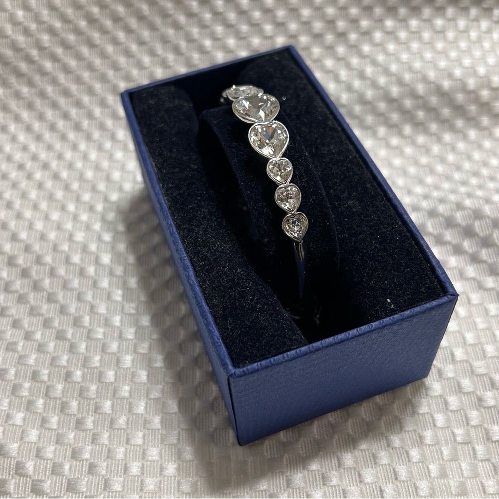 Swarovski Clear Crystal Teardrop Bracelet with Silver Tone
